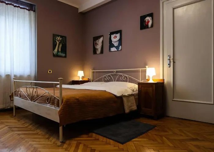 Urban Elegance:Center,1Bdr Haven