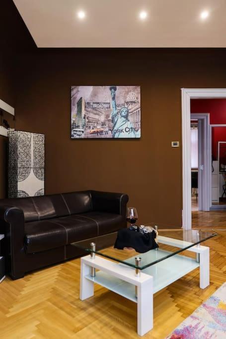 Urban Elegance:center,1bdr Haven Apartment *