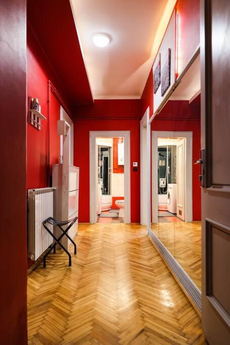 Urban Elegance:center,1bdr Haven Apartment