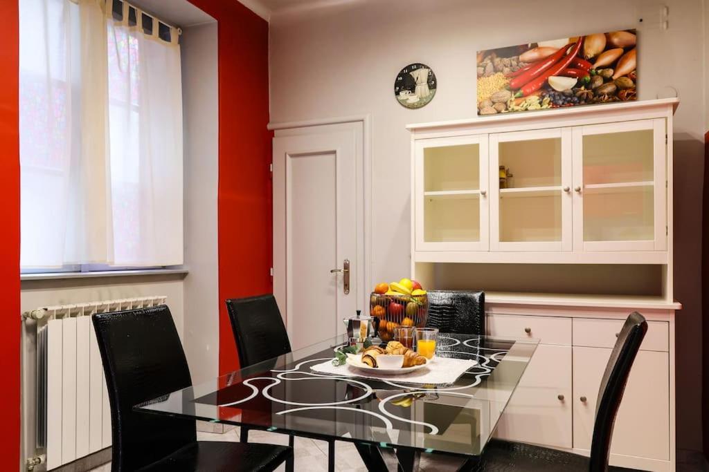 Urban Elegance:center,1bdr Haven